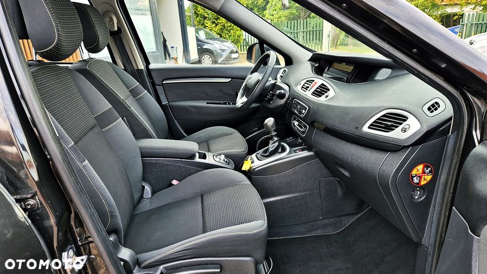 Renault Scenic 1.6 16V Luxe Privilege - 38