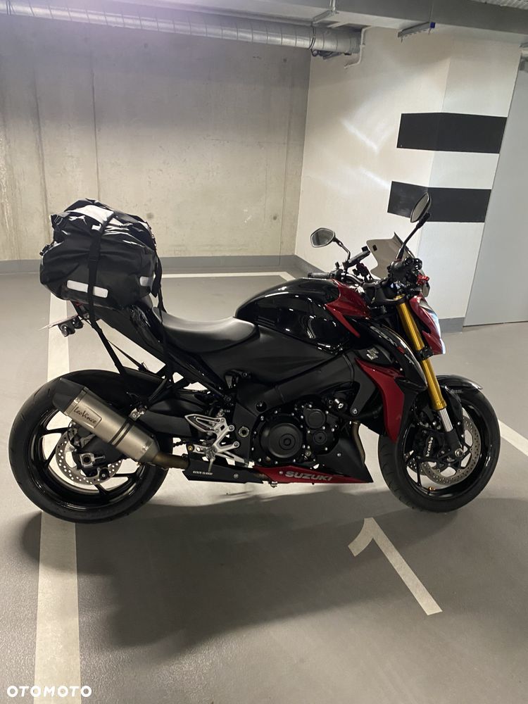 Suzuki GSX 1000 - 13