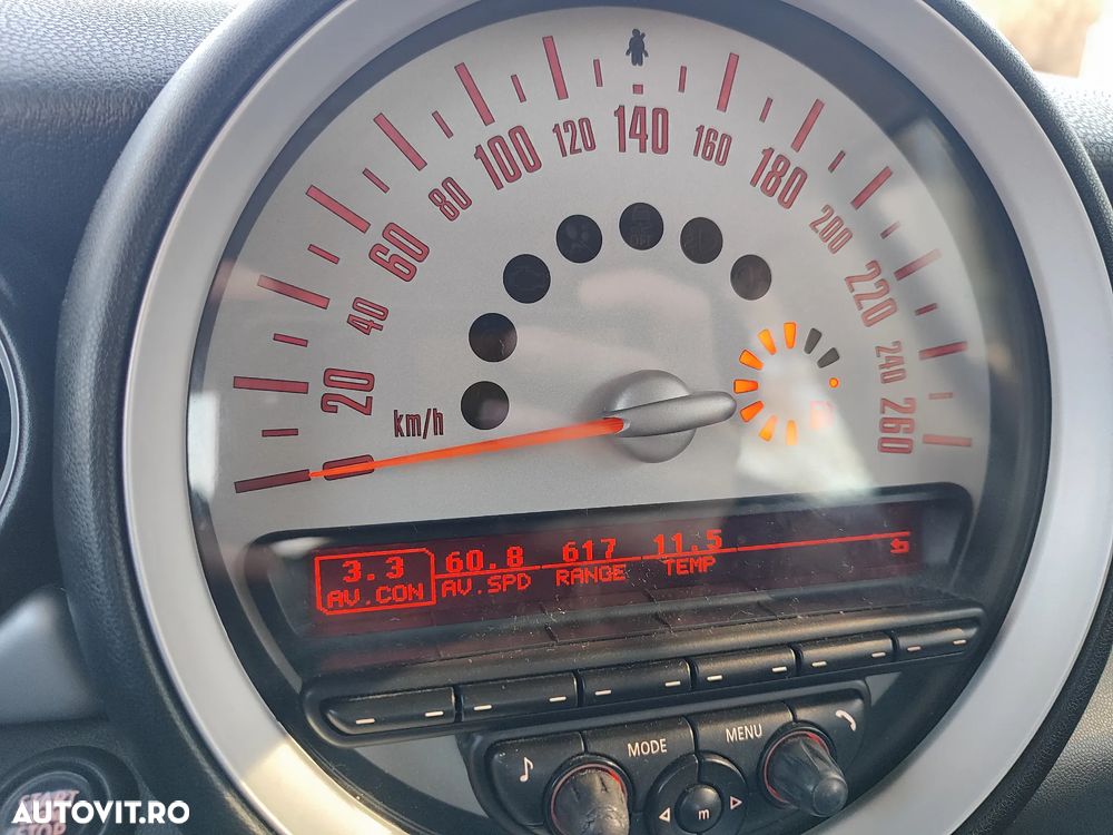 Ford Focus 1.6 TDCI DPF Titanium - 8