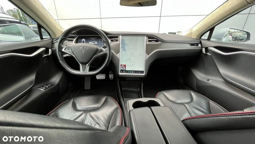 Tesla Model S D - 35