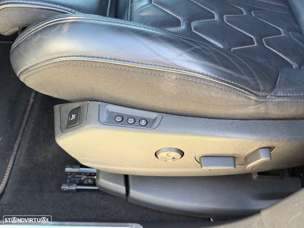 Peugeot 3008 1.6 Hybrid4 GT Pack e-EAT8 - 14