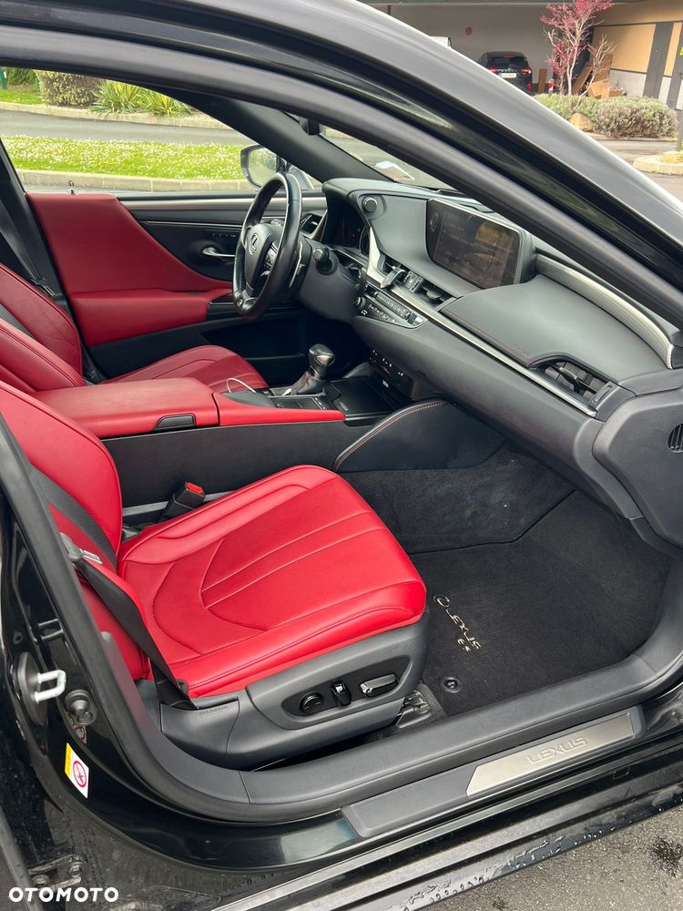 Lexus ES 300h F Sport - 14