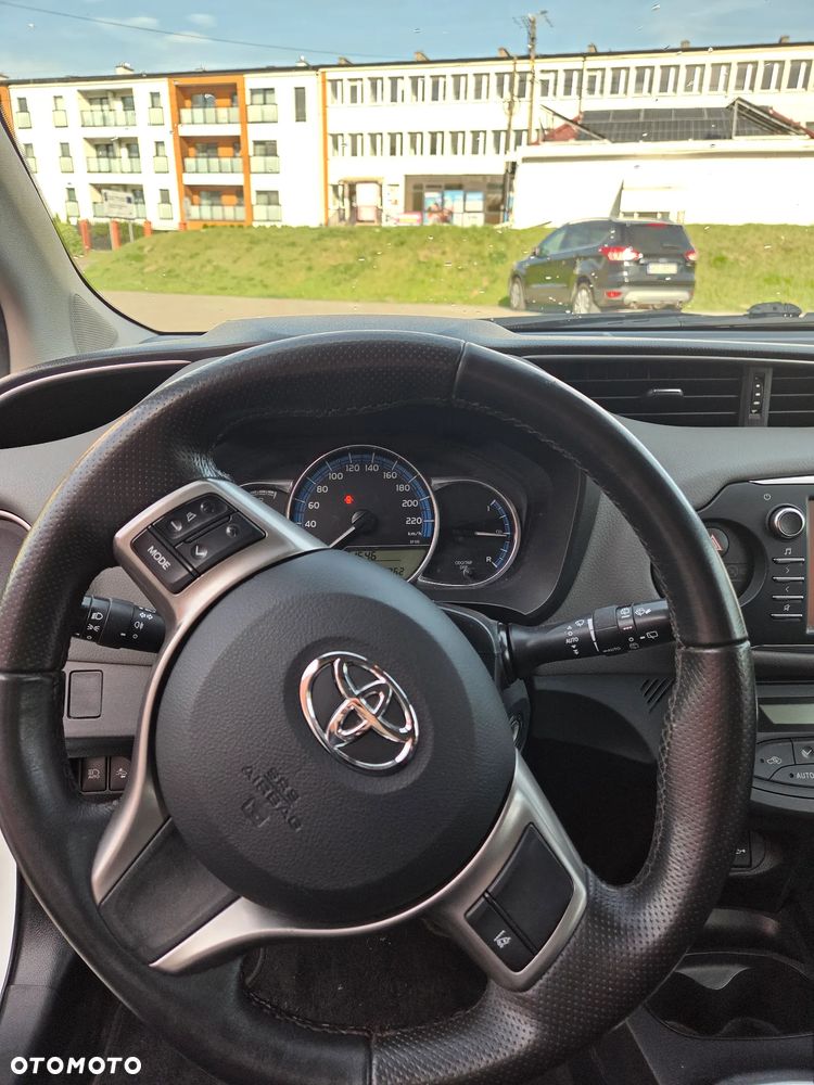Toyota Yaris 1.5 VVT-i Comfort - 13