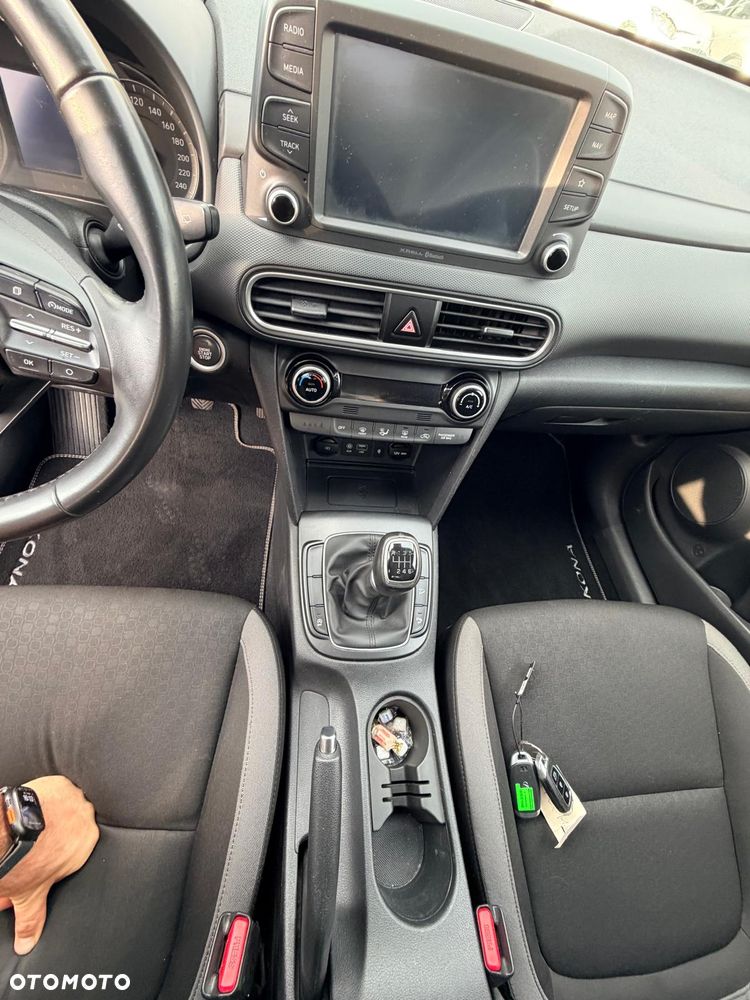 Hyundai Kona - 15
