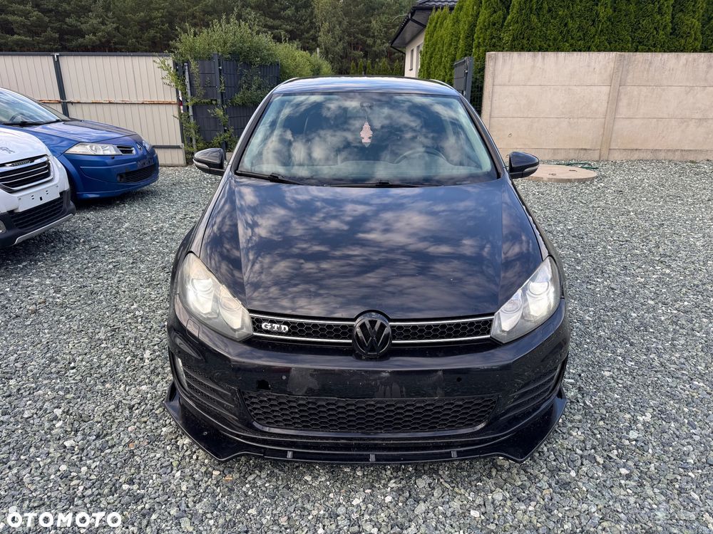 Volkswagen Golf 2.0 TDI DPF MATCH - 2