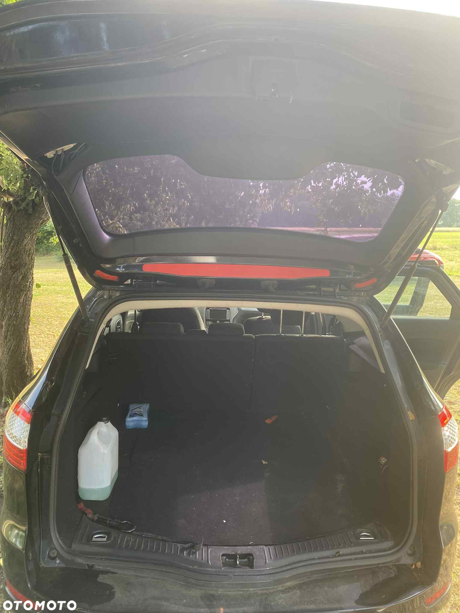 Ford Mondeo 2.0 TDCi Ghia - 8