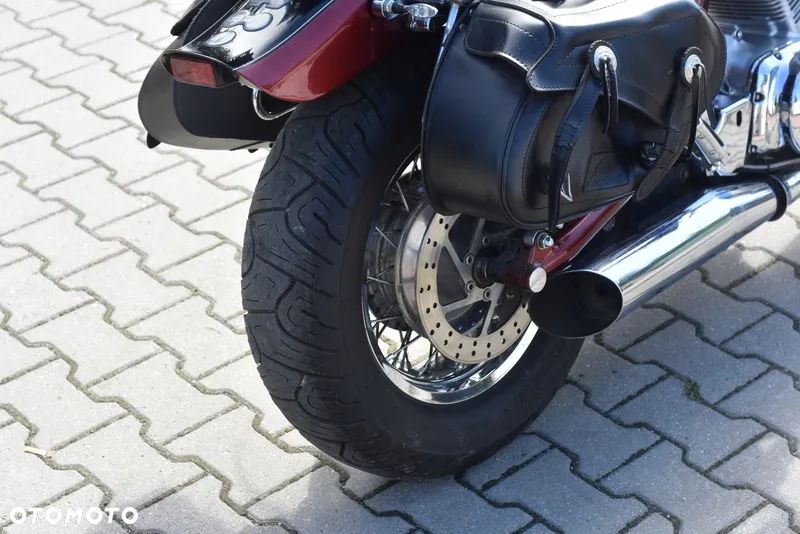 Suzuki Intruder - 14