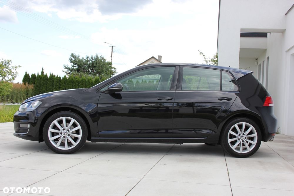 Volkswagen Golf - 8