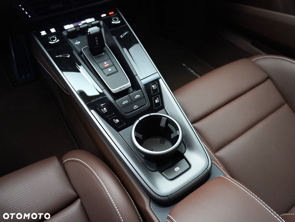 Porsche 911 Carrera S - 29