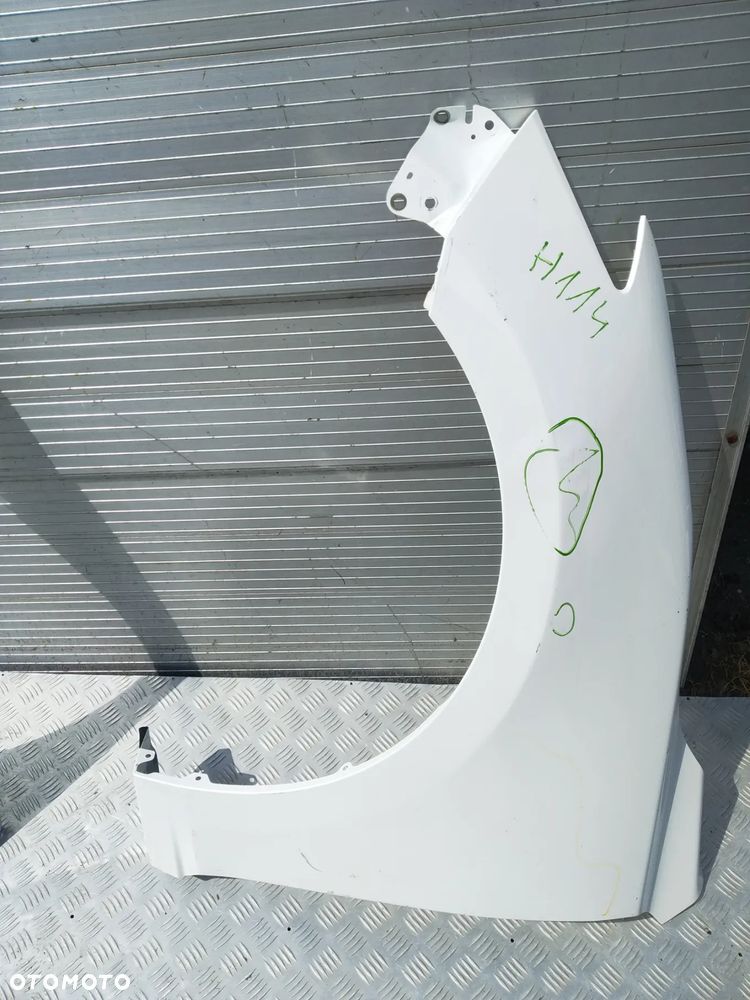 E756/F596/F564/B875/F750/H114/H564 LEWY BŁOTNIK MAZDA 3 III 2013 - 2016 - 17