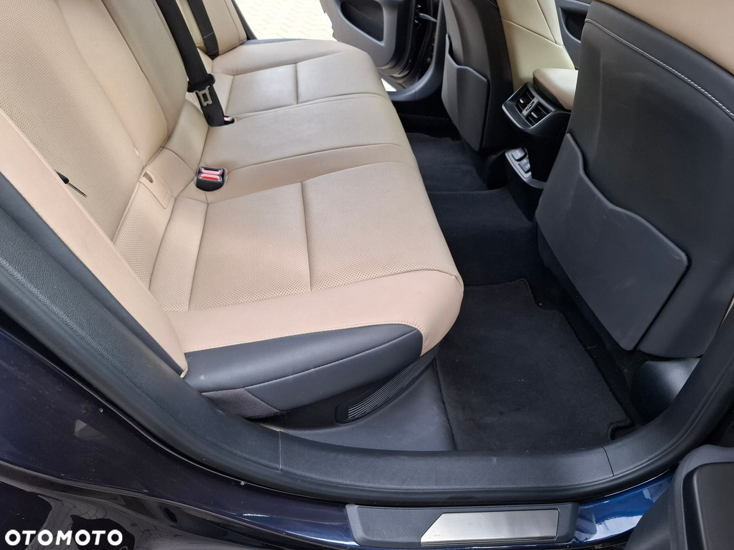 Lexus ES - 21