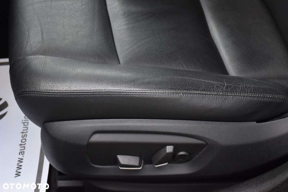 BMW Seria 5 520d xDrive - 19