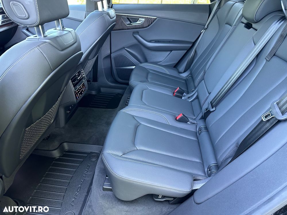 Audi Q8 SUV TFSI quattro 250 kW tiptronic S line business - 25