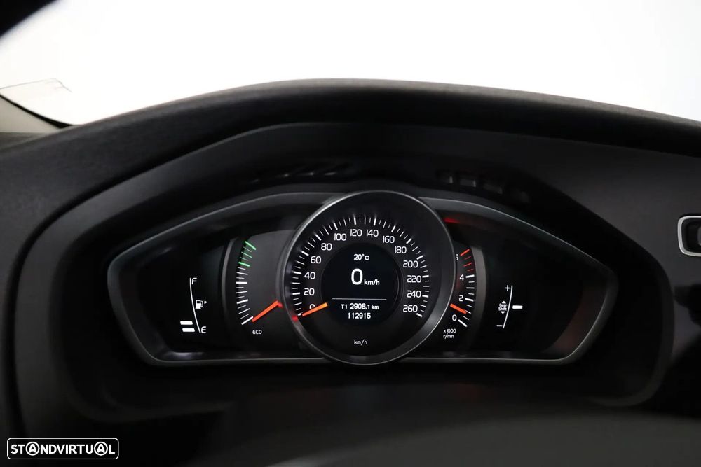 Volvo V40 2.0 D2 Momentum - 22