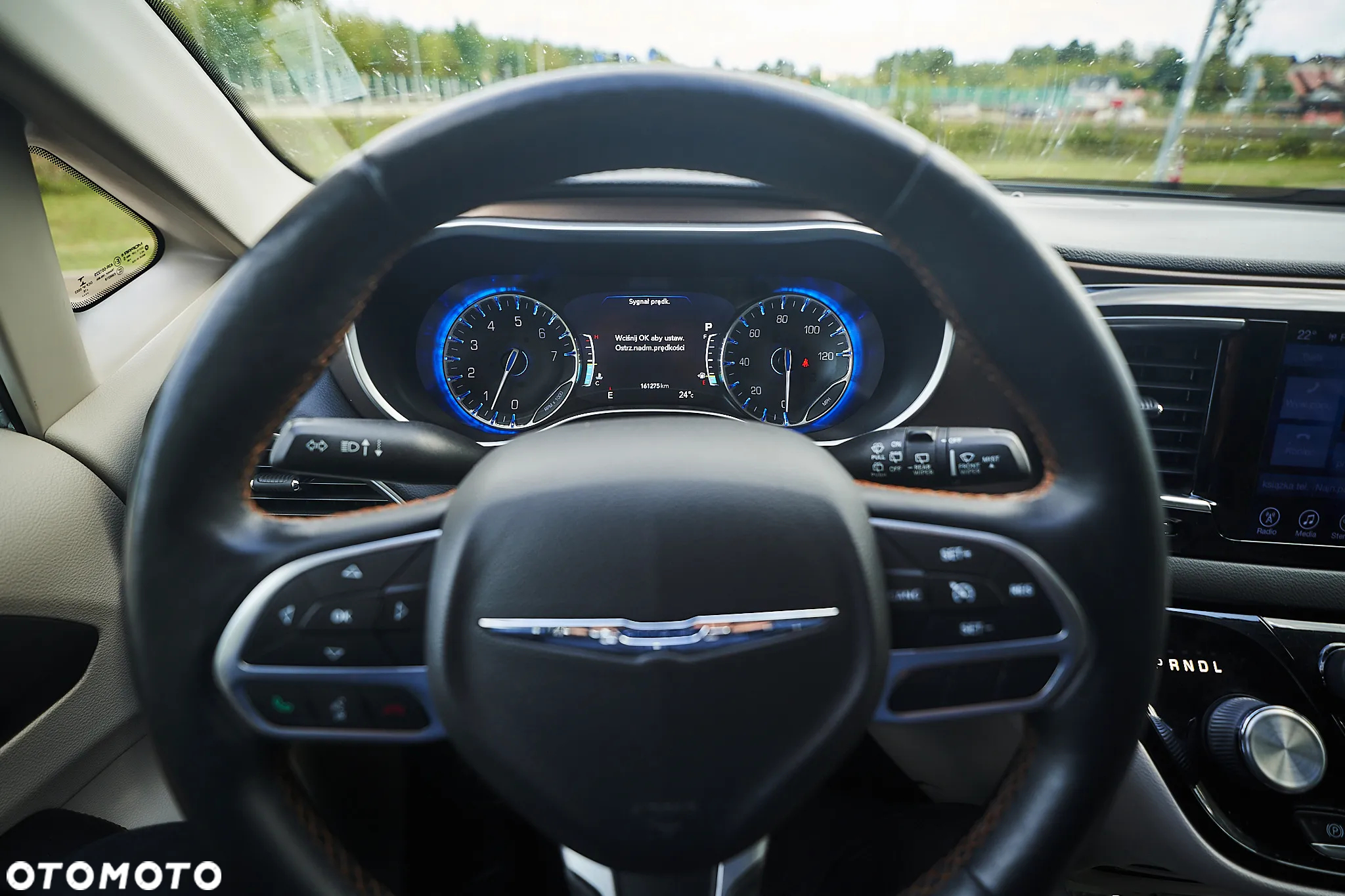 Chrysler Pacifica - 10