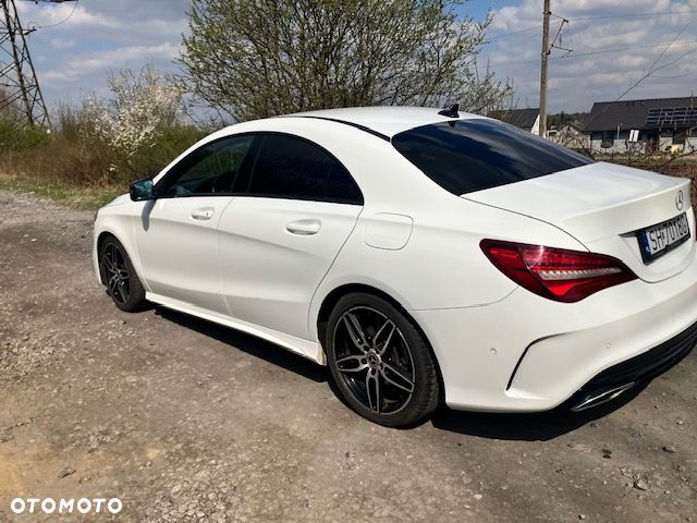 Mercedes-Benz CLA 200 7G-DCT AMG Line - 4