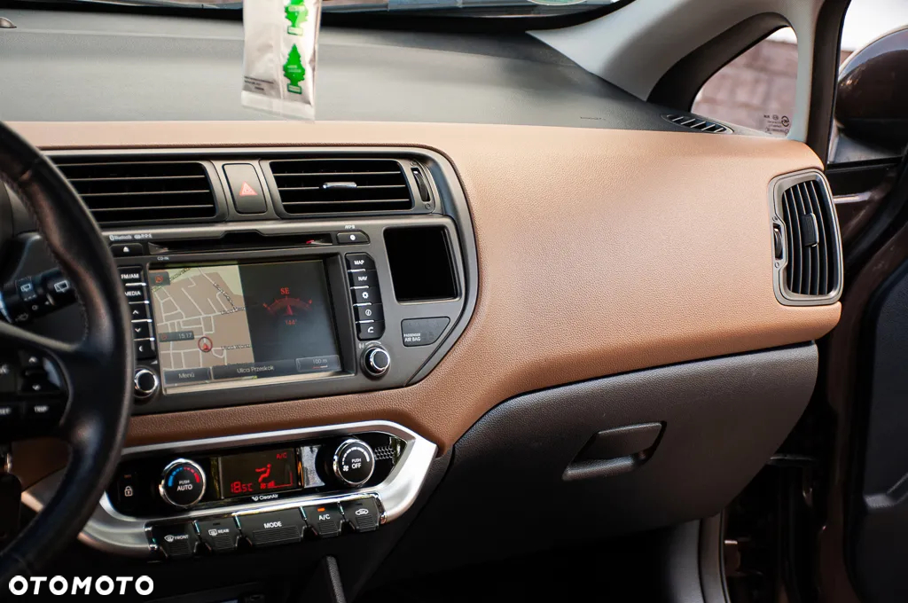 Kia Rio 1.4 Platinum Edition - 33