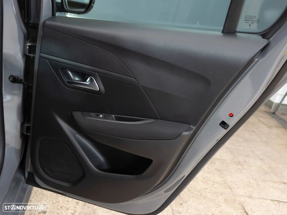 Peugeot 208 1.2 PureTech Active - 9