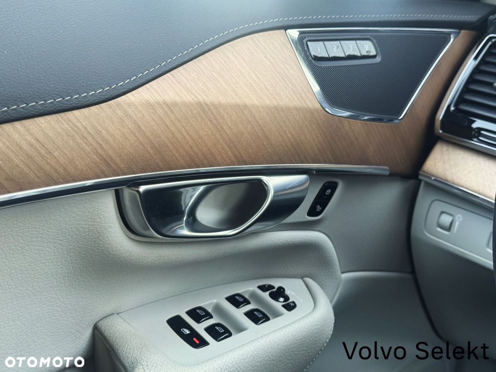 Volvo XC 90 - 34