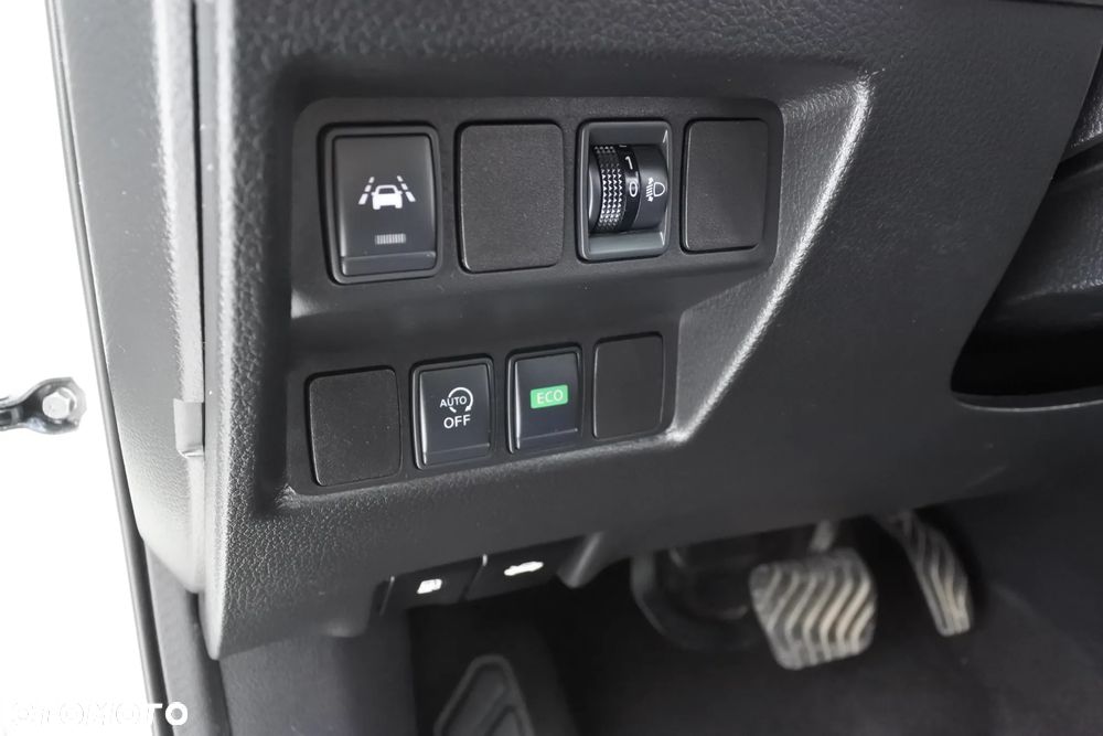 Nissan Qashqai 1.2 DIG-T Xtronic TEKNA - 24