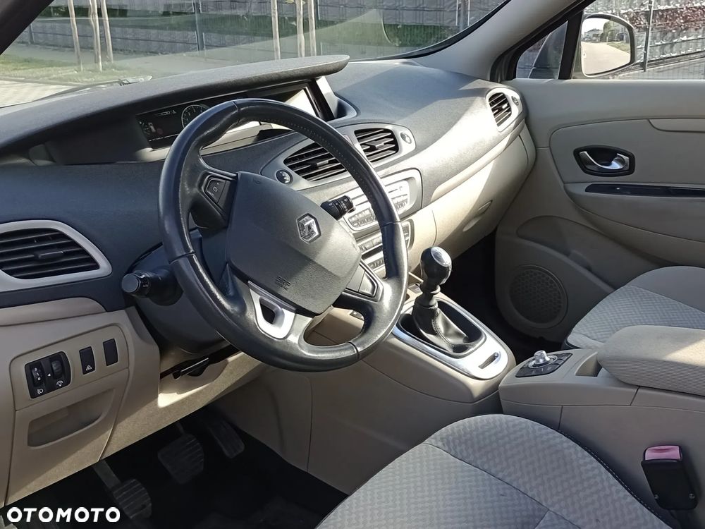 Renault Scenic - 7