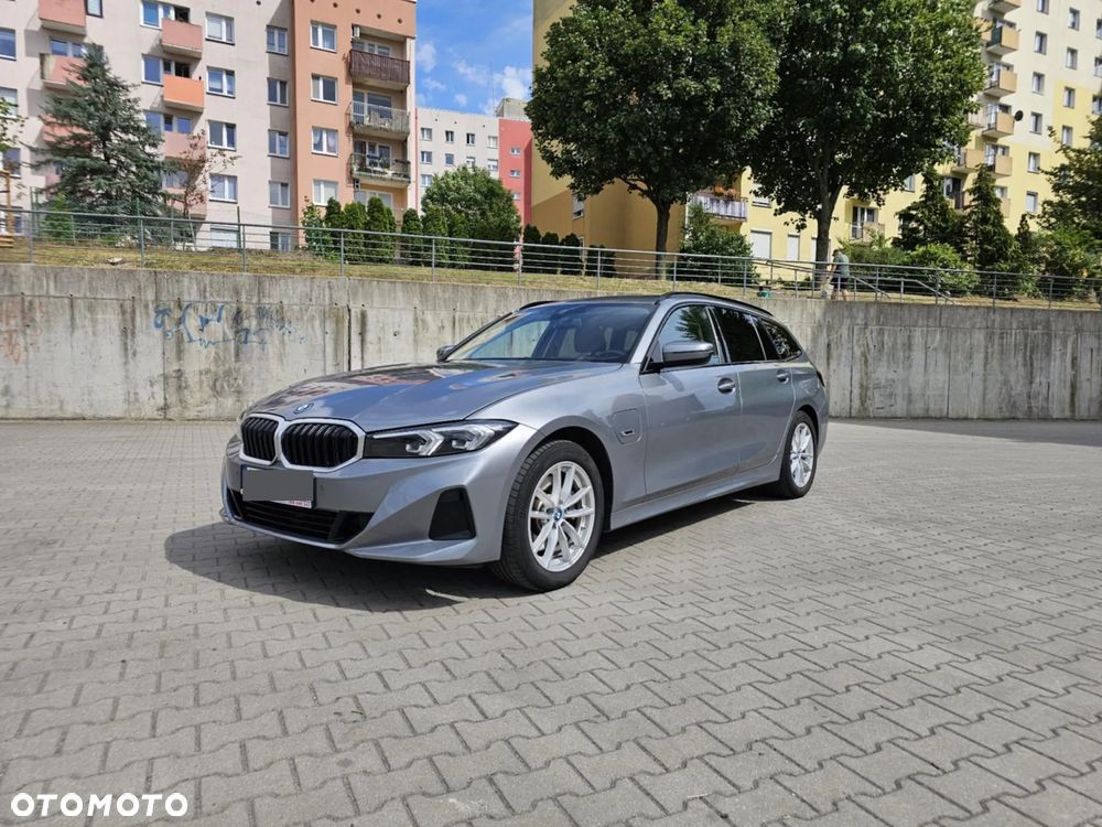 BMW Seria 3 ver-320e-phev - 15