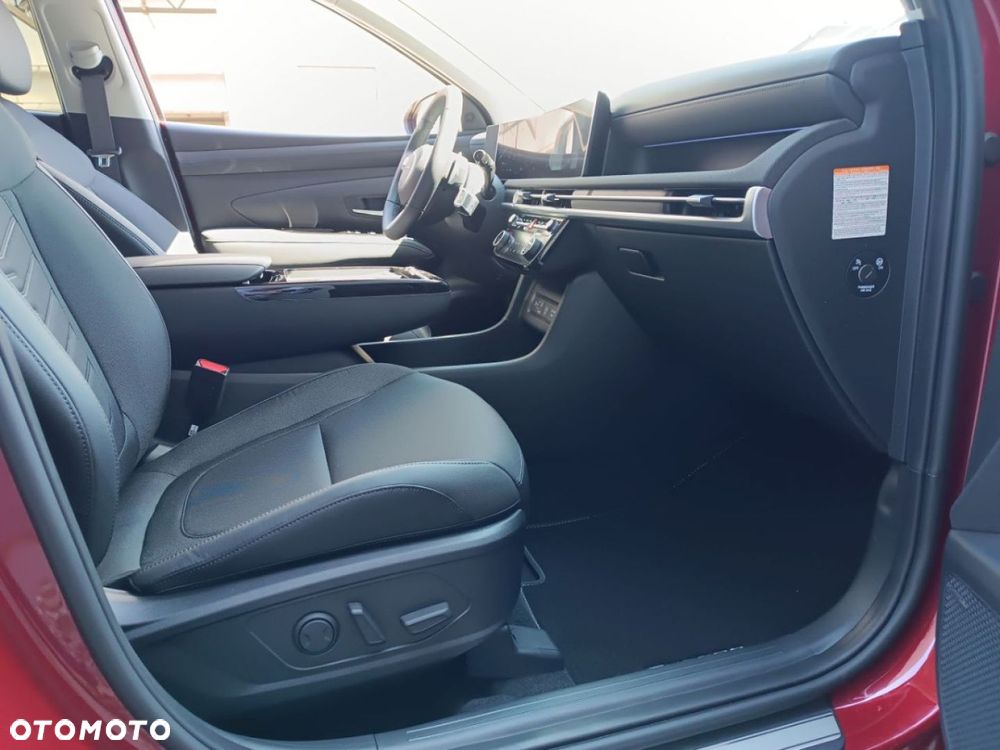 Hyundai Tucson 1.6 T-GDi HEV Executive 4WD - 37