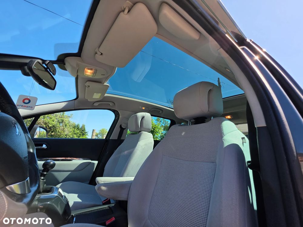 Peugeot 5008 - 9