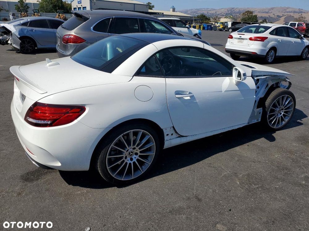 Mercedes-Benz SLK - 37
