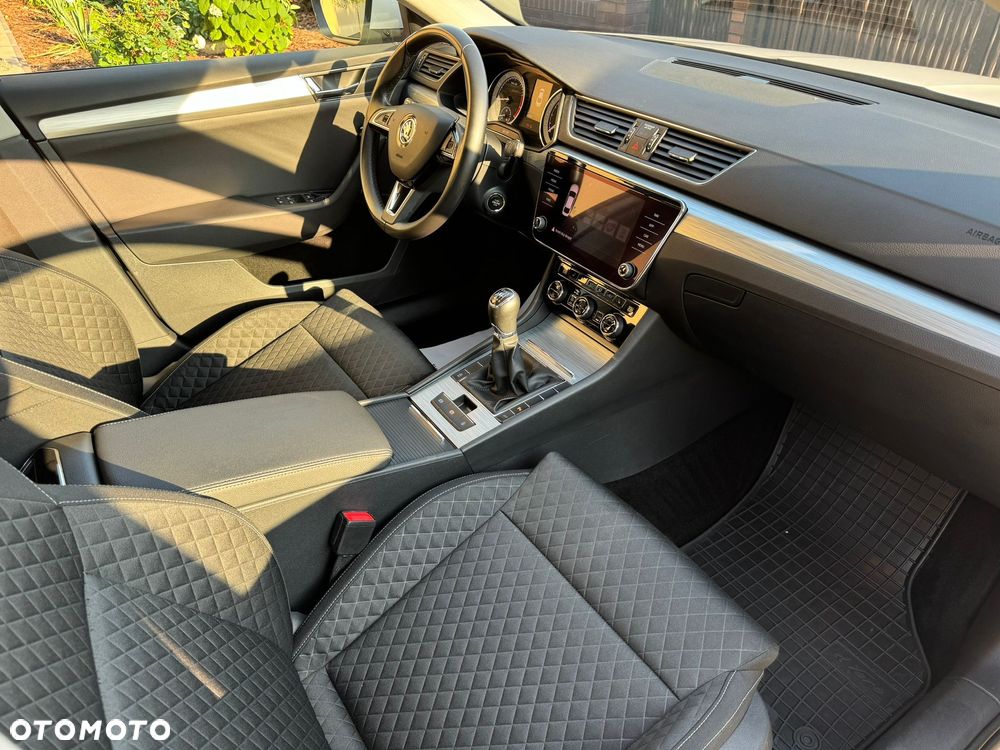 Skoda Superb 1.5 TSI ACT Style - 9