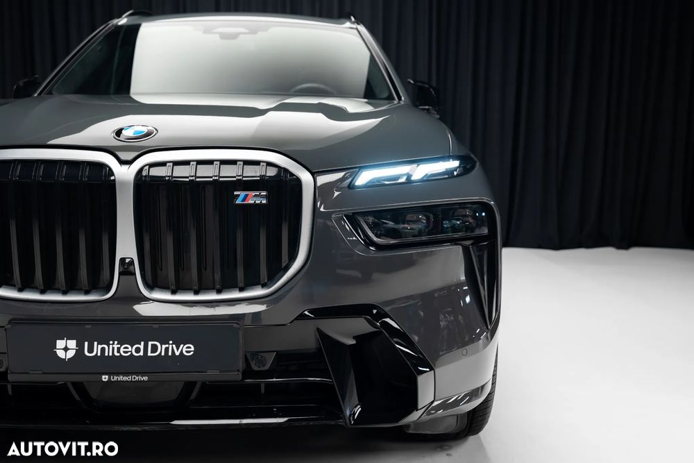BMW X7 M60i xDrive - 31
