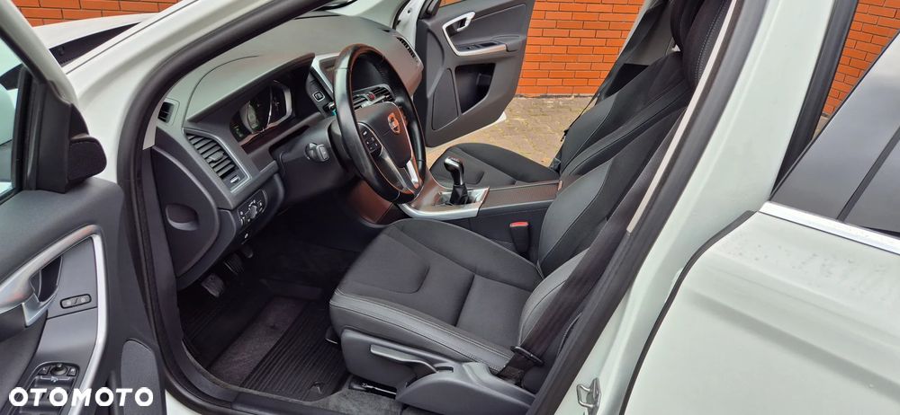 Volvo XC 60 D4 Summum - 5