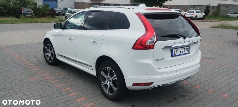 Volvo XC 60 - 4