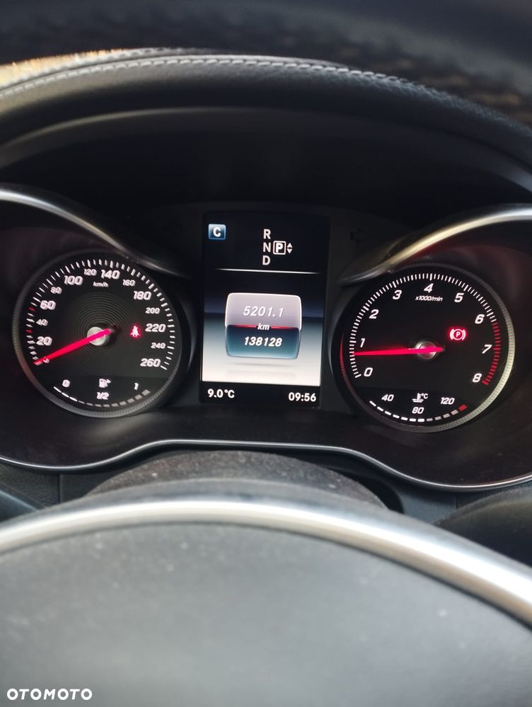 Mercedes-Benz Klasa C 300 7G-TRONIC - 9