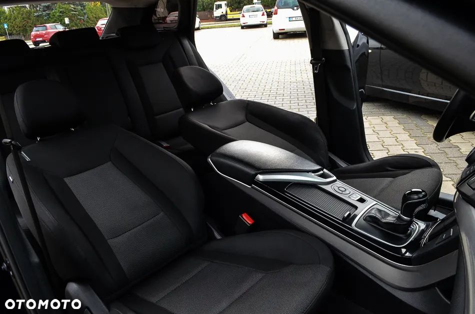 Hyundai i40 i40cw 1.7 CRDi Automatik Fifa World Cup Edition - 34