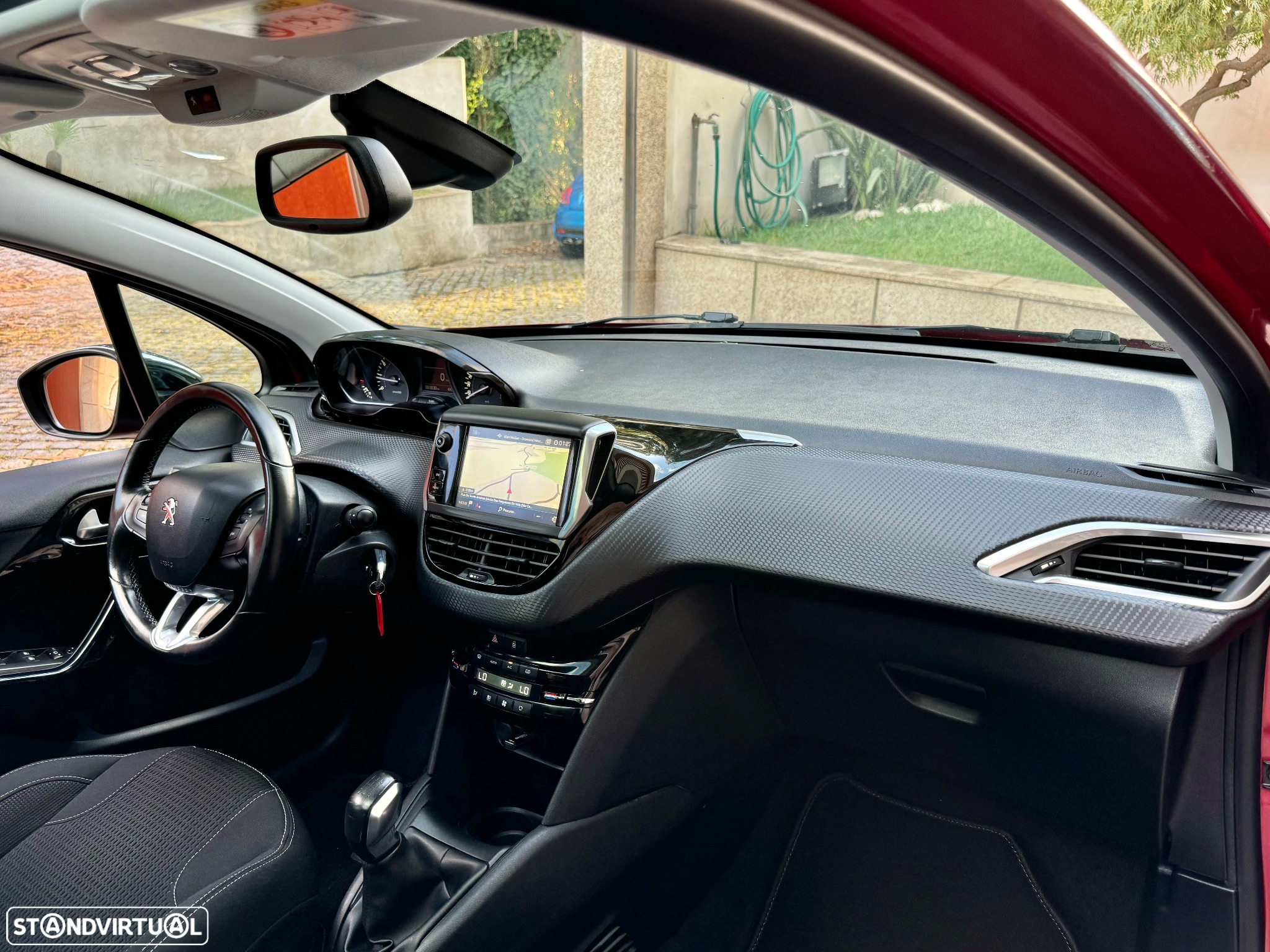 Peugeot 208 PureTech 82 Stop & Start Signature - 18
