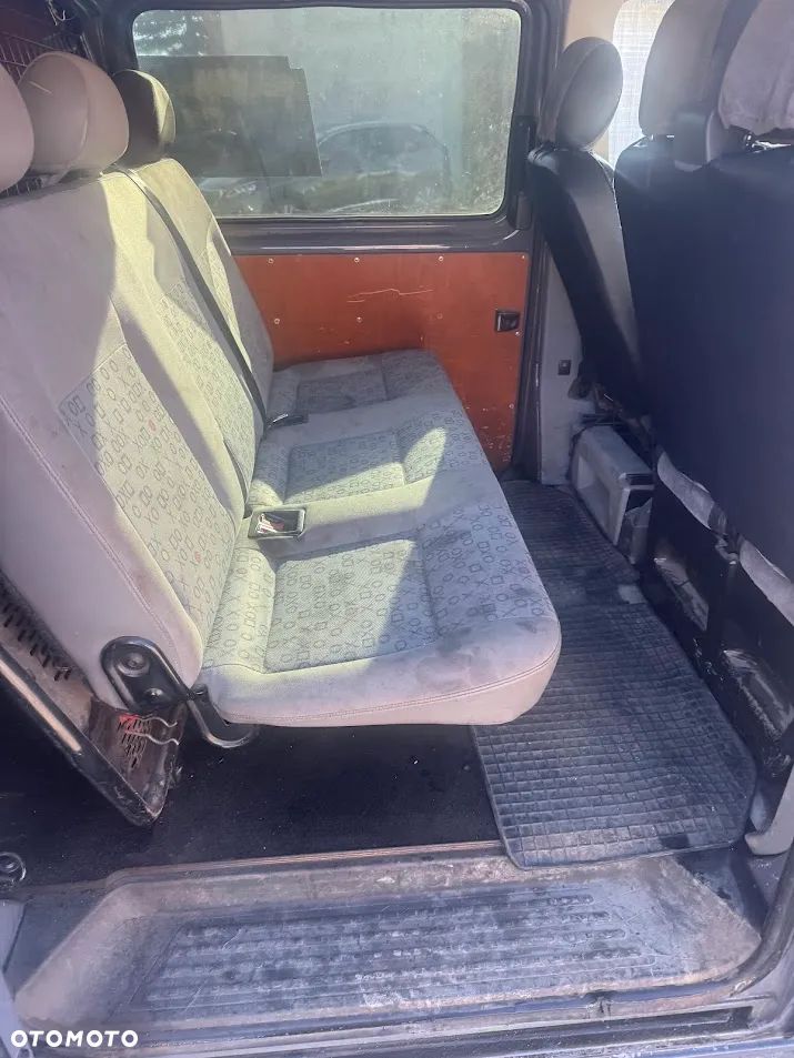 Volkswagen Transporter t5 - 6