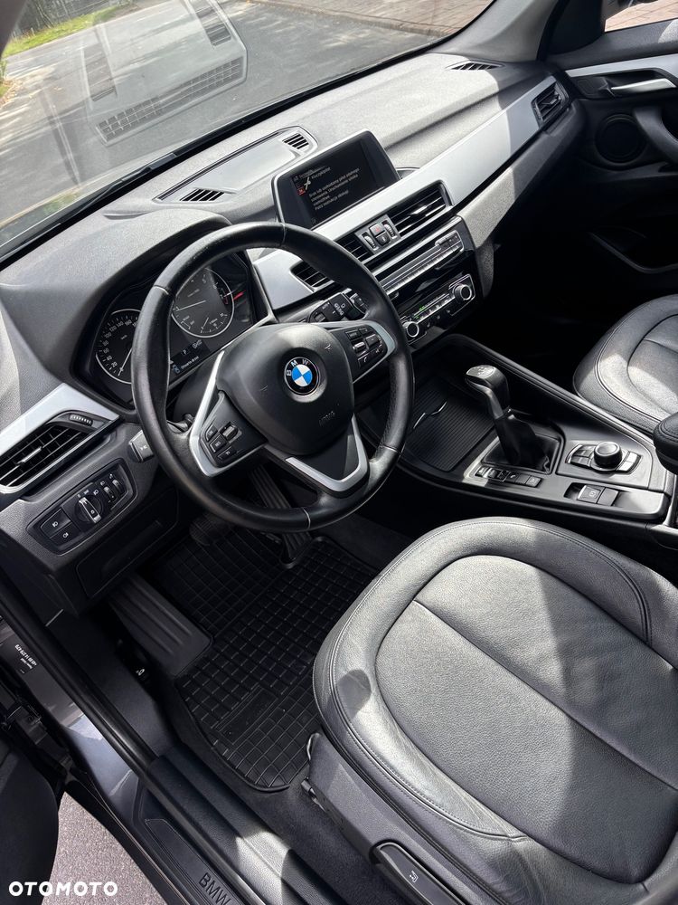 BMW X1 xDrive20i - 11