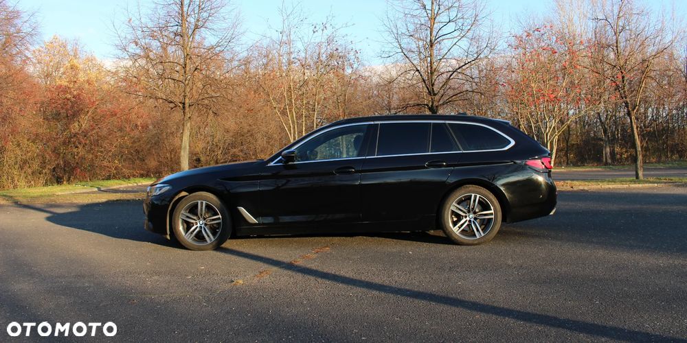 BMW Seria 5 520i Luxury Line sport - 13