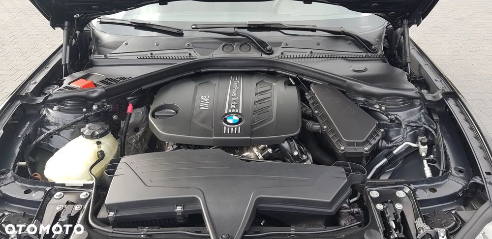 BMW Seria 1 120d - 14