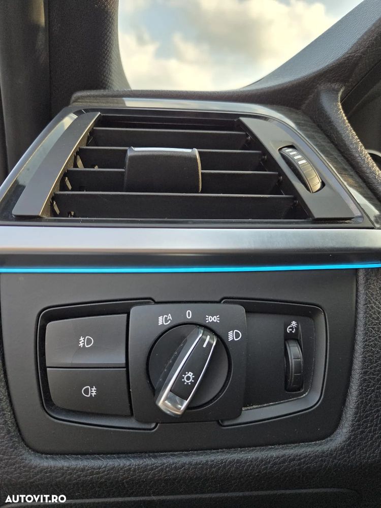 BMW Seria 3 320d - 19