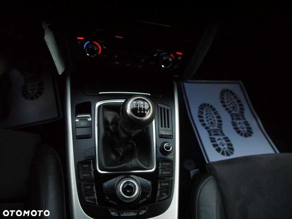 Audi A4 Allroad 2.0 TDI Quattro - 24