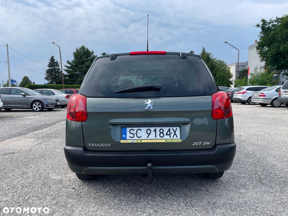 Peugeot 207 - 4