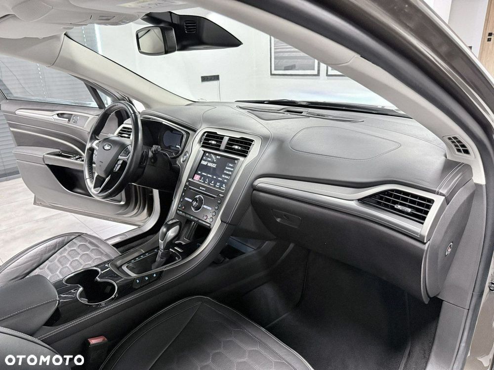 Ford Mondeo 2.0 EcoBlue VIGNALE - 27