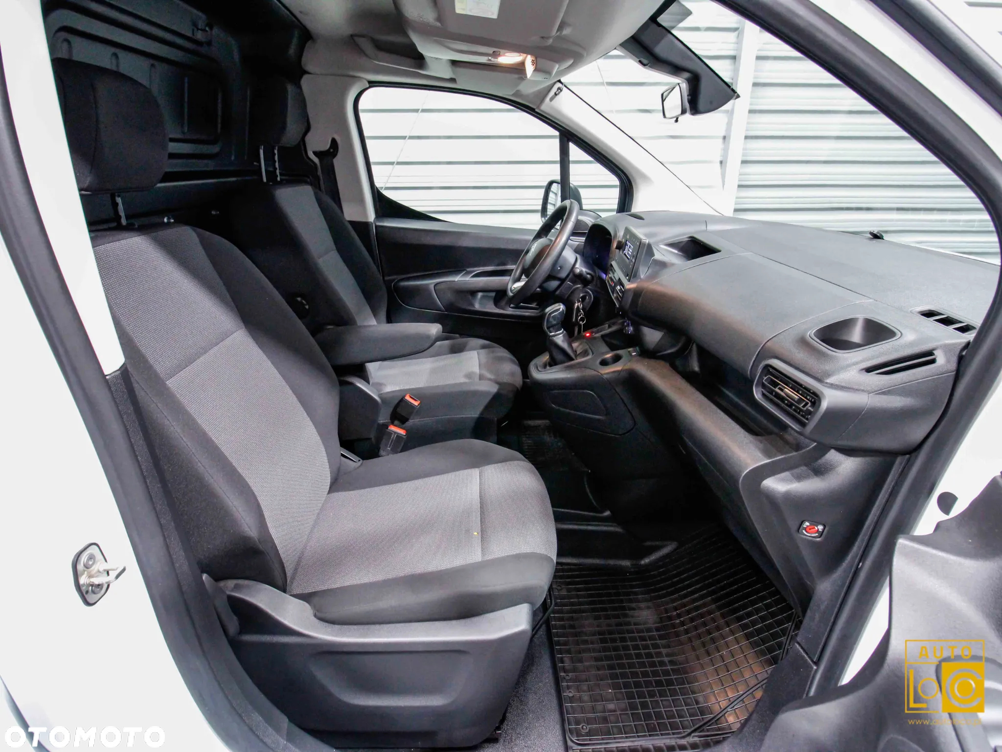 Citroën BERLINGO LONG - 10