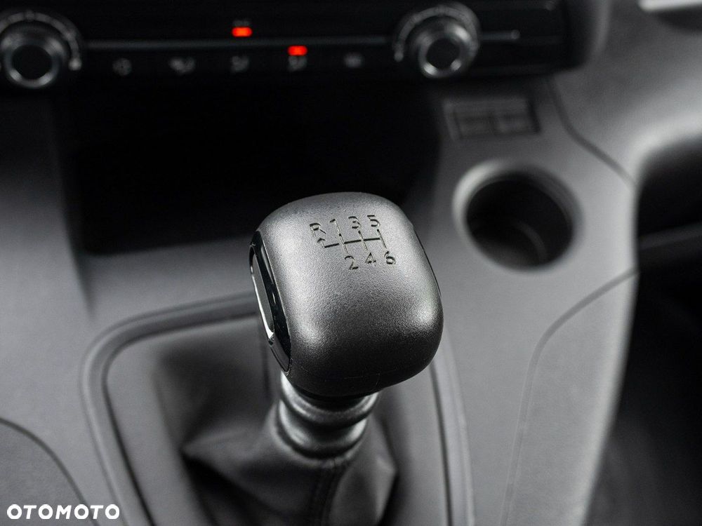 Toyota Proace City - 17