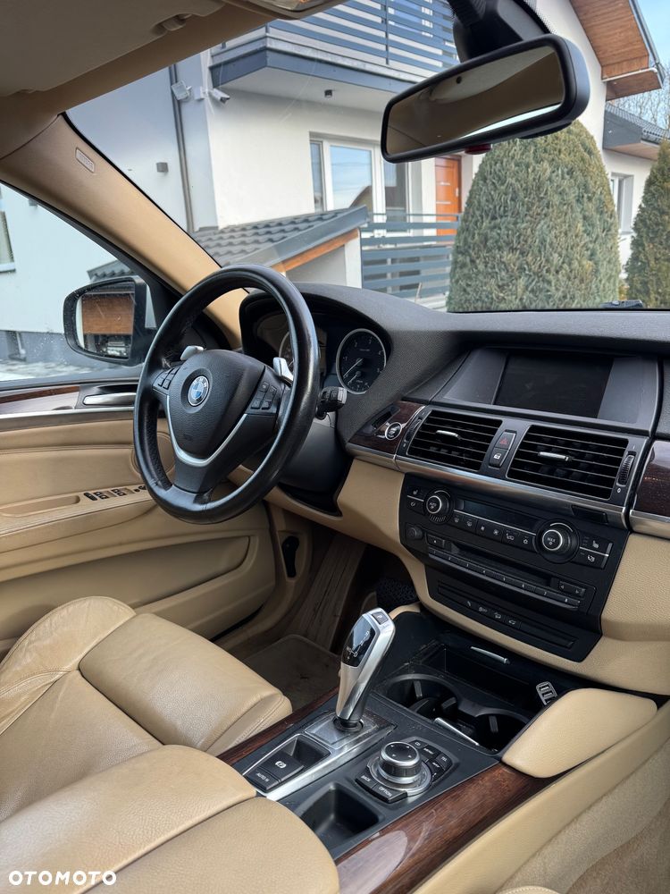 BMW X6 - 16
