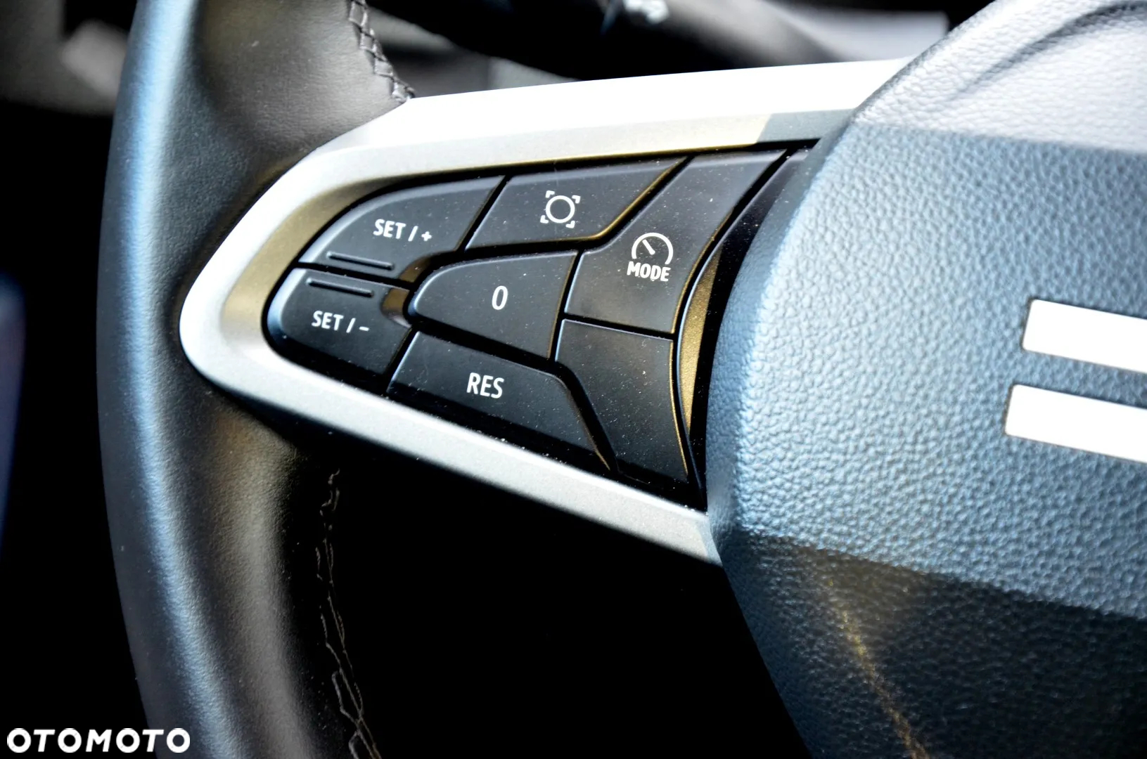 Dacia Duster 1.6 Full Hybrid 140 Expression MMT - 25