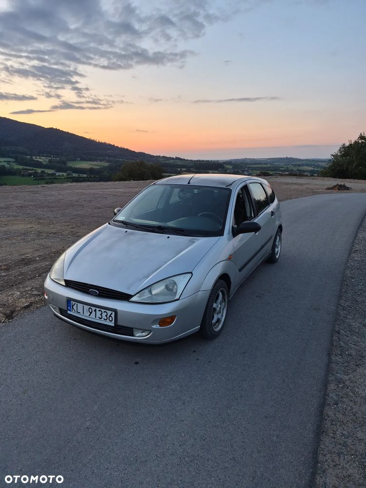 Ford Focus 1.6 Trend - 4