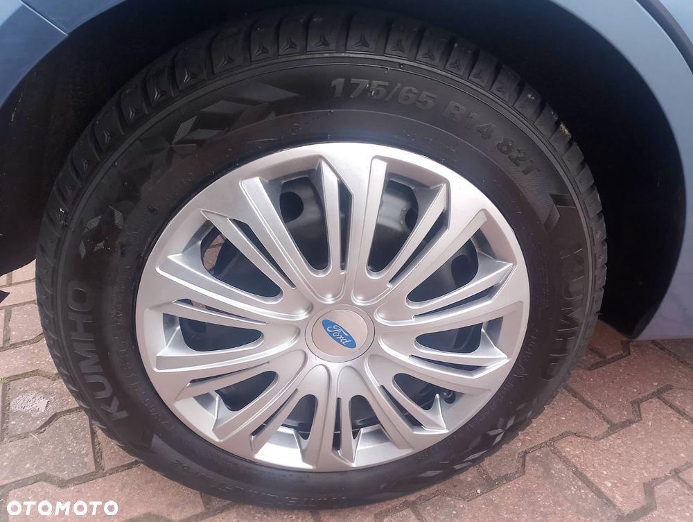 Ford Fiesta 1.4 Trend - 13
